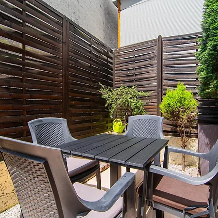 Flexible Selfcheckins 97 - Zagreb - Garden - Parking- Loggia - 2 Bedrooms Exterior photo