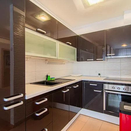 Flexible Selfcheckins 97 - Zagreb - Garden - Parking- Loggia - 2 Bedrooms Exterior photo