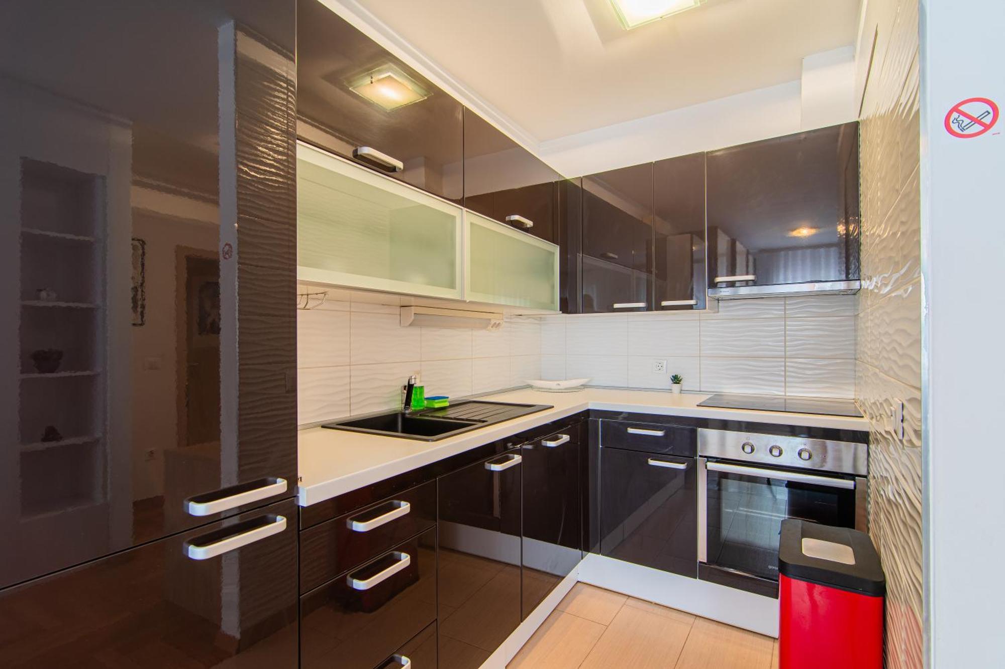 Flexible Selfcheckins 97 - - Garden - Parking- Loggia - 2 Bedrooms Apartmán