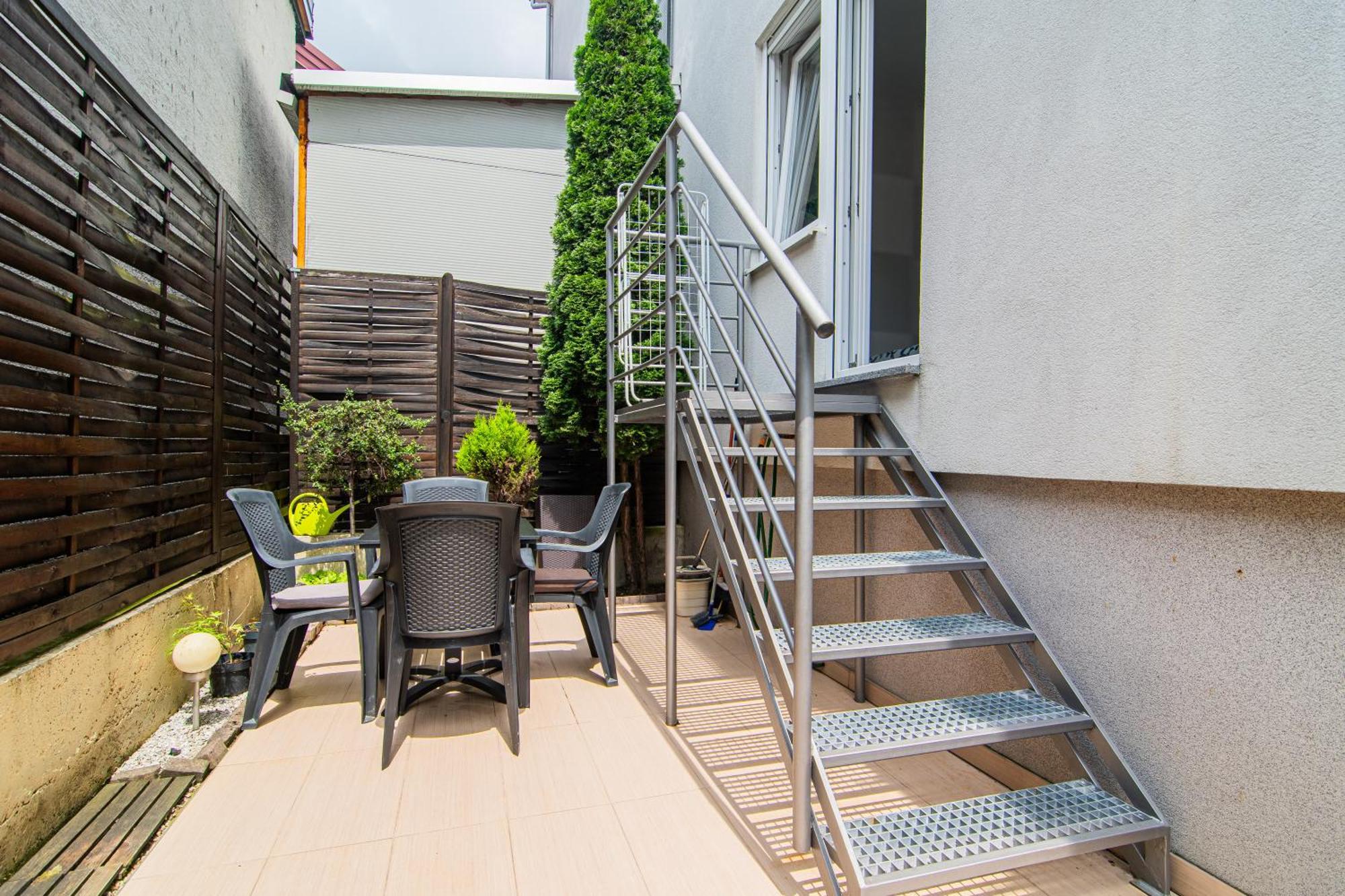 Apartment Flexible Selfcheckins 97 - - Garden - Parking- Loggia - 2 Bedrooms